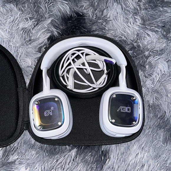logitech astro A30 wireless gaming headset - Picture 3 of 4